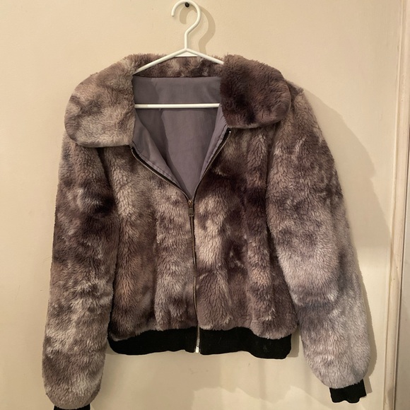 Jackets & Blazers - Cozy Gray and Black Fleece Jacket